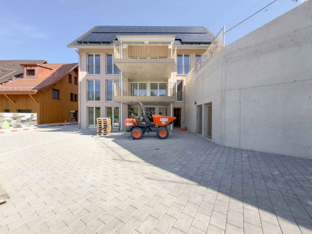 Erstvermietung - Grosszügige 4.5 Zimmer-Maisonettewohnung an ruhiger Lage - Bild 2
