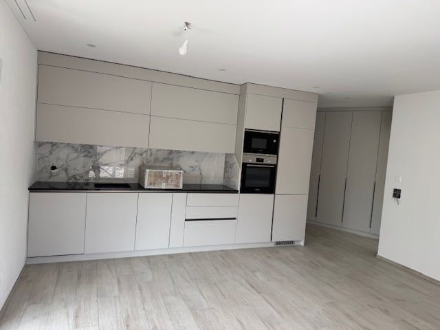 Erstvermietung moderne 4.5-Zimmer-Wohnung - Küche