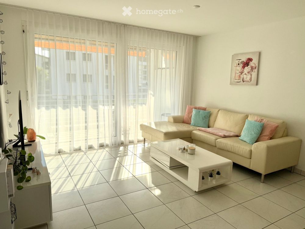 Helle Wohnung mit traumhafter Aussicht & Balkon - Bild 3