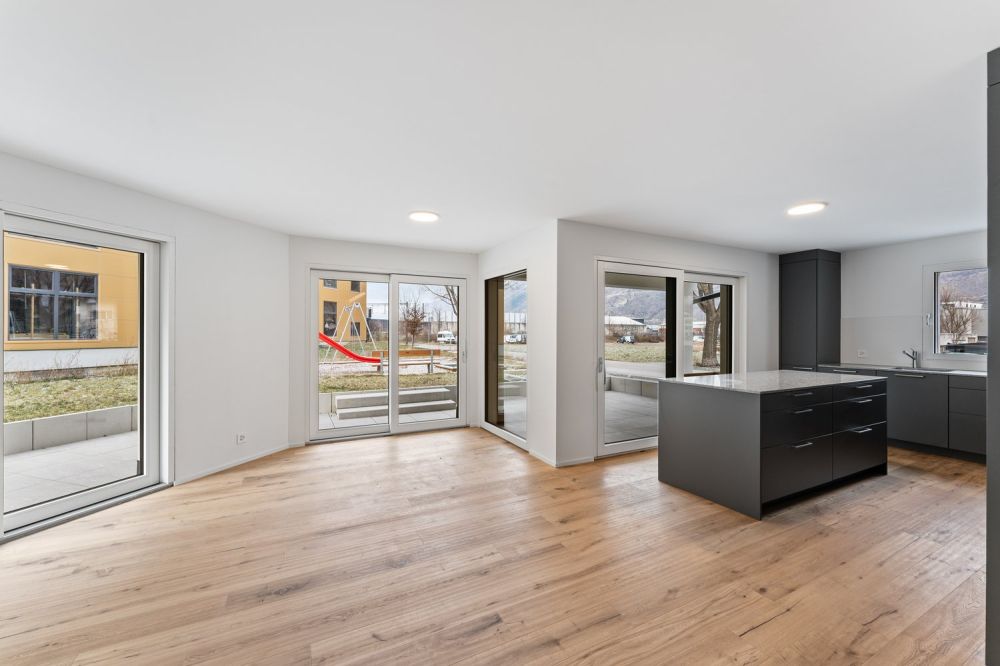 möbiliertes WG Zimmer in 5.5-Z-Gartenwohnung - Neubau - Bild 5