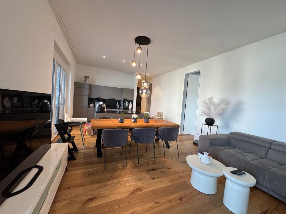 Moderne 4.5-Zimmer-Neubauwohnung mit Balkon in Berg TG - Bild 2