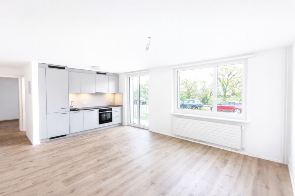 2.5 ZWG, Erstbezug nach total Renovation - Bild 2