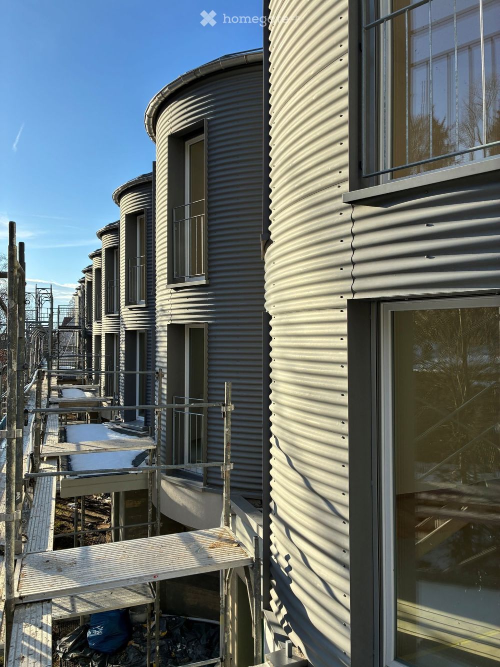 Attraktive 4.5-Zimmer- Maisonettewohnung an zentraler Lage in Hinwil - Bild 1