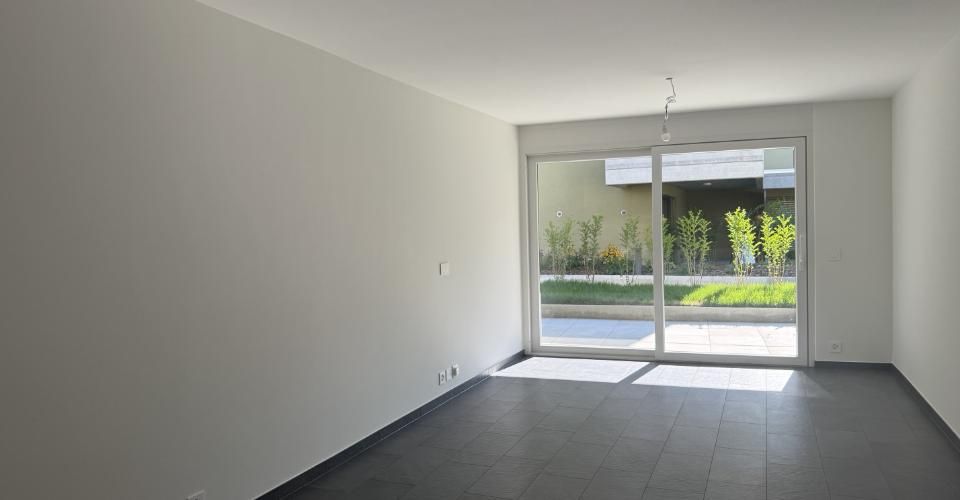Appartement de 3.5 pièces au rez-de-chaussée avec jardin - lot 184 ALEGRIA à Uvrier - Appartement 3.5 pièces - image - 6