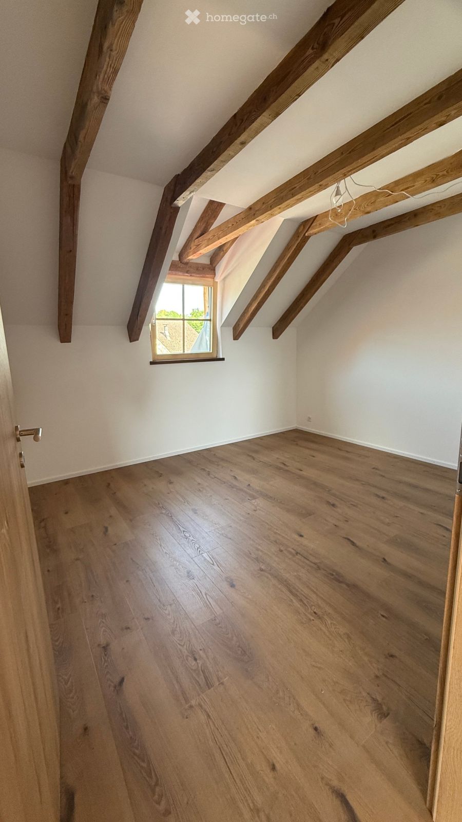 Erstbezug!         Charmante 3.5-Zimmer-Dachwohnung mit Galerie & Lift in Benken ZH - Bild 6