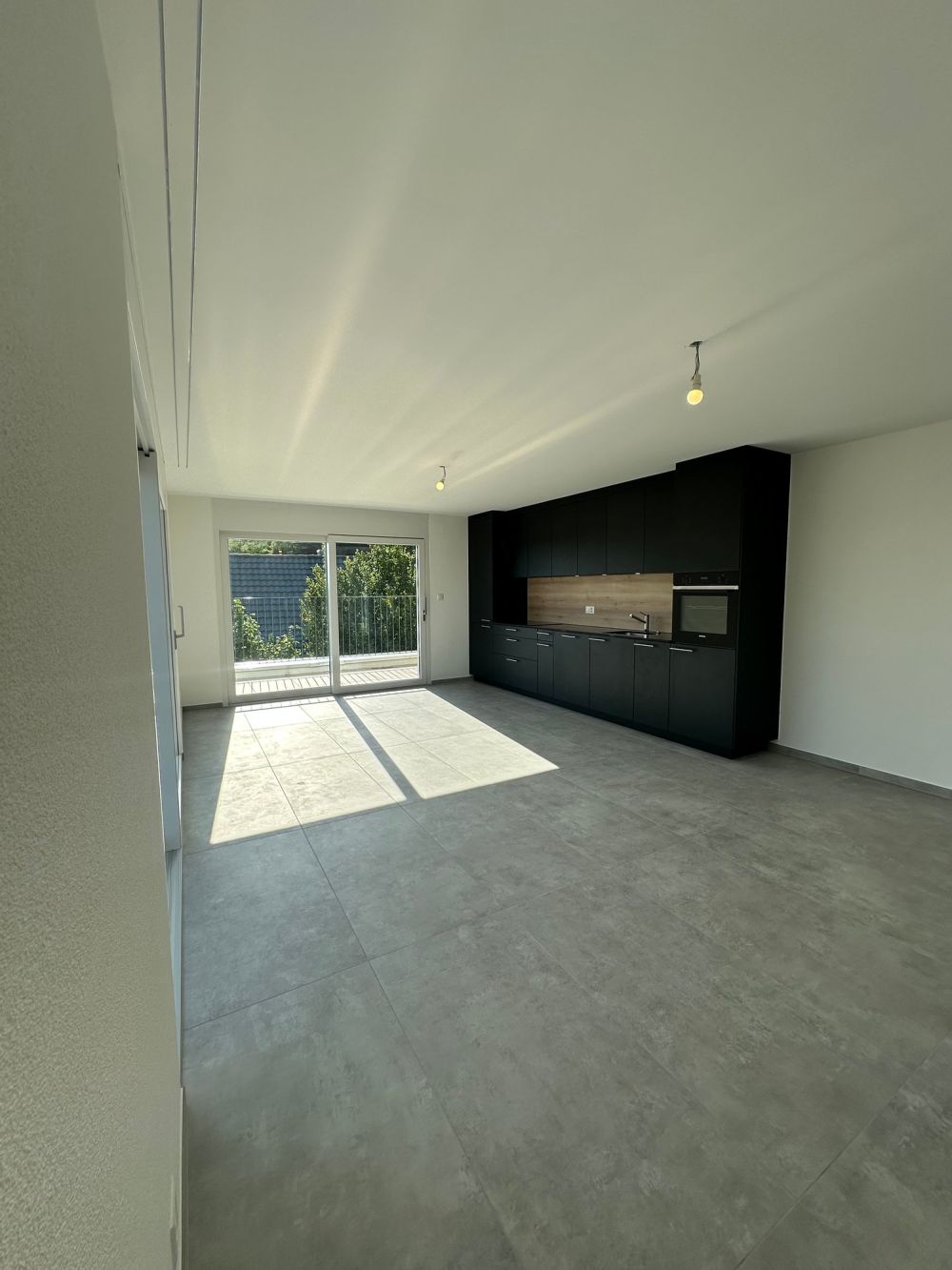Exklusives Attika-Wohnerlebnis – direkter Liftzugang, spektakuläre Aussicht und grosszügige Terrasse - Bild 5