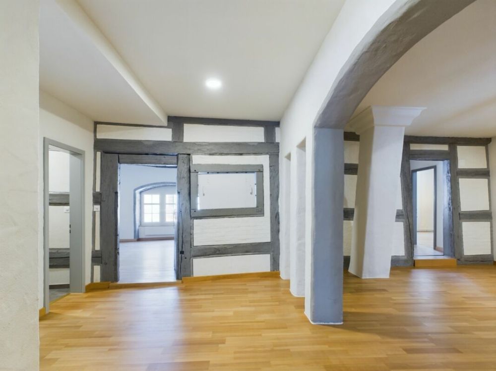 Kernsanierte 6.5-Zi Wohnung mitten in der Altstadt - Bild 7