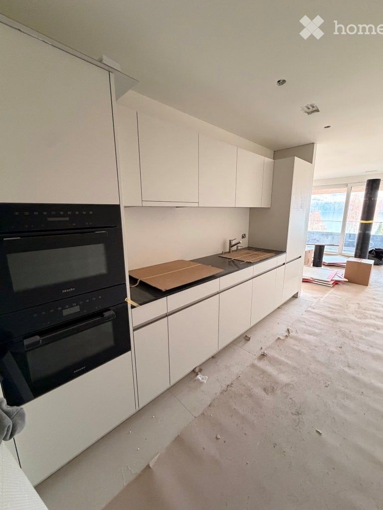 Loftartige Wohnung mit Balkon und Sicht auf den See und das Bergpanorama - Bild 6