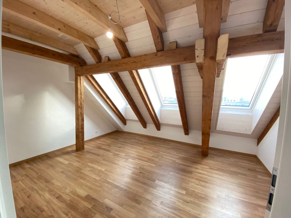Exklusive Dachwohnung mit viel Charme - Erstvermietung - Zimmer (2)