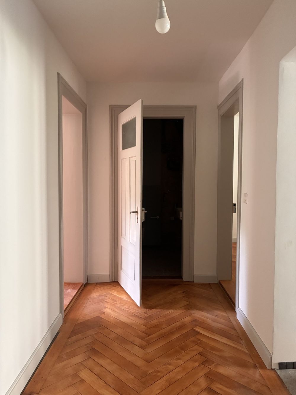 Altbauwohnung nach Totalsanierung - Diele