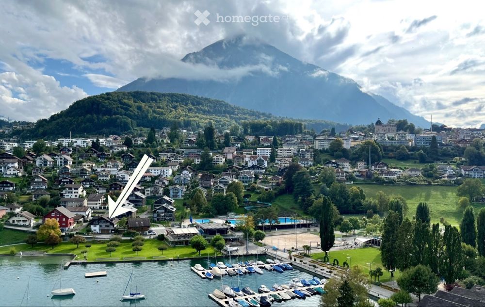 Wunderschöne 4,5 Zimmerwohnung in der Spiezer Bucht - Bild 1
