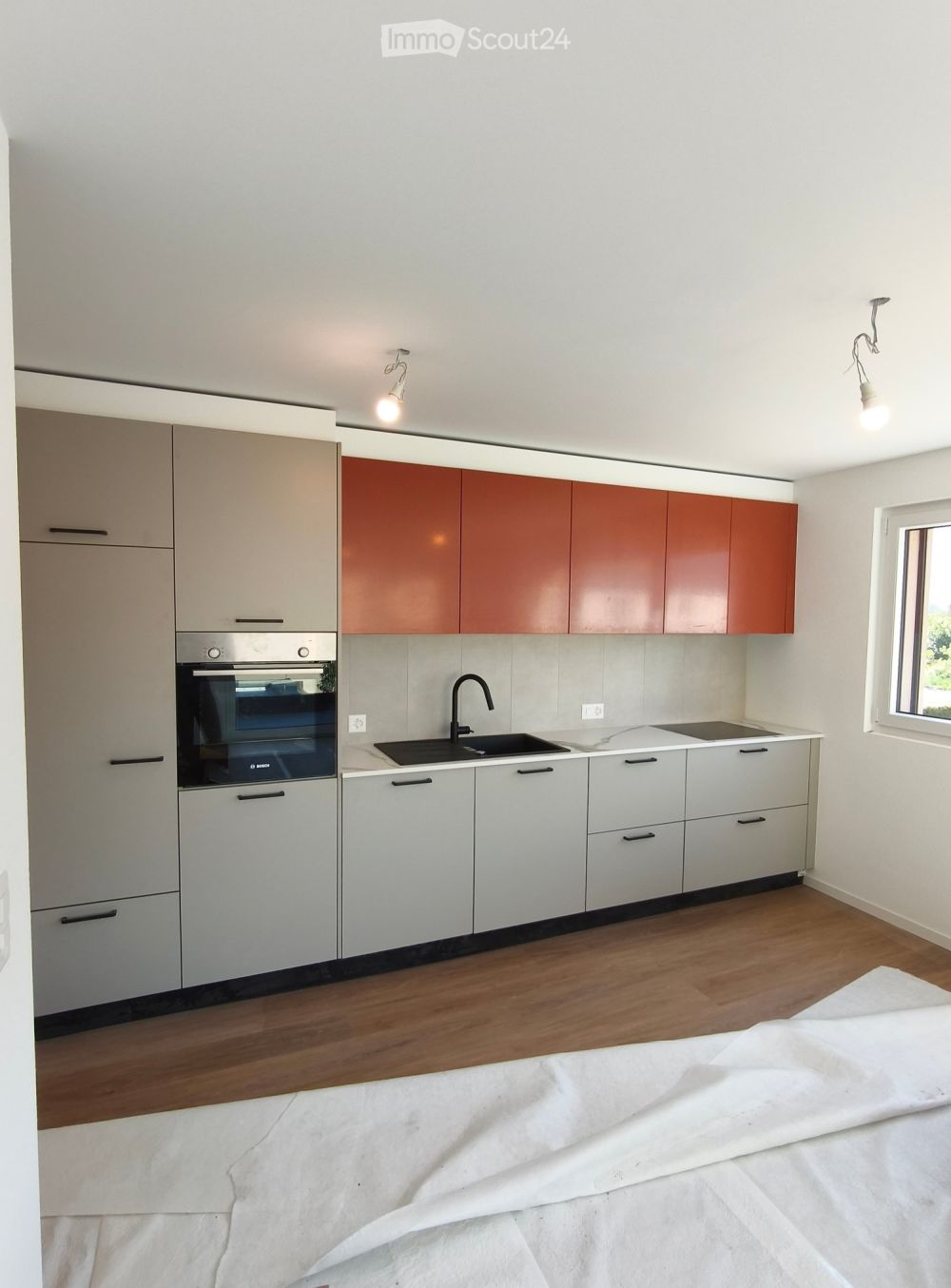 Neue 2.5-Zimmer-Wohnung mit Balkon in Leytron - Bild 2