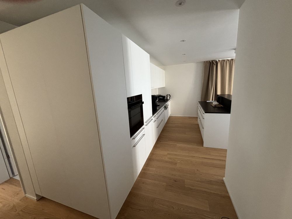 Room in Riehen (Basel) — new-build, perfect for weekday commuter / expat - Bild 1