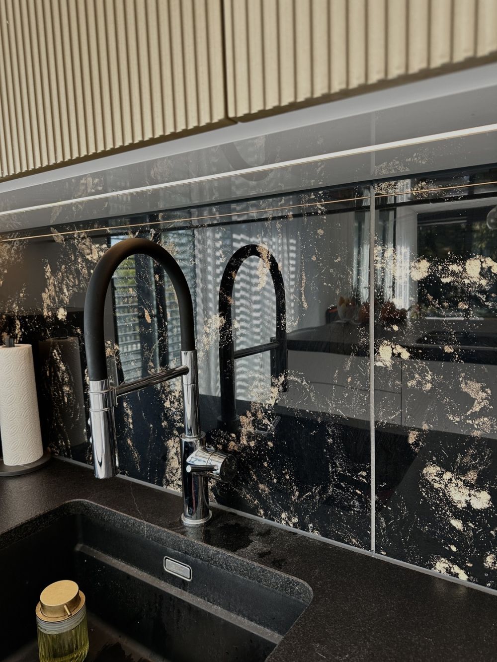 Moderne 4,5-Zi.-Wohnung mit Terrasse & Whirlpool in Umiken - Bild 3