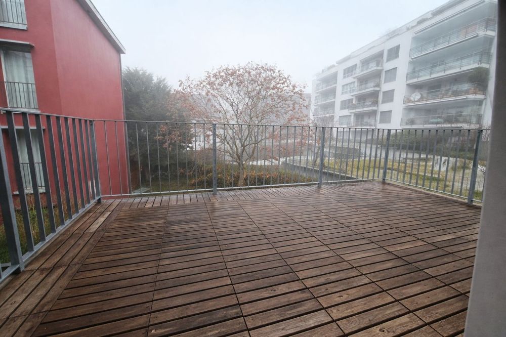 Moderne 3-Zimmer-Maisonette-Wohnung in Feldmeilen mit Balkon und Garten - Bild 5