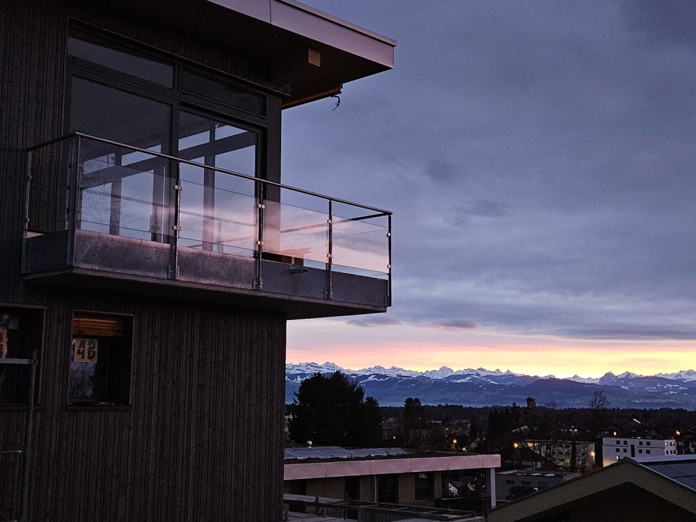 Exklusive Neubauwohnung mit traumhafter Aussicht und Premium-Ausstattung - Bild 2