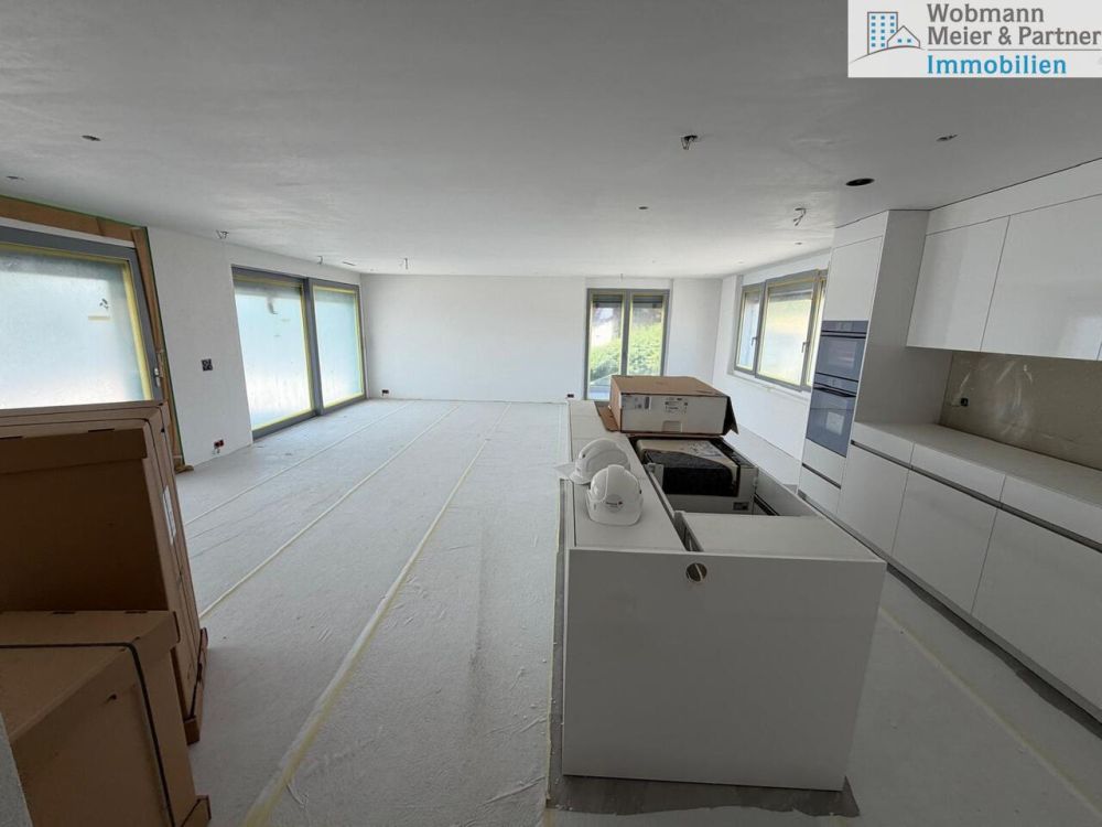 Exklusive 4.5-Zimmer-Attikawohnung mit schönster Aussicht - Küchenbereich