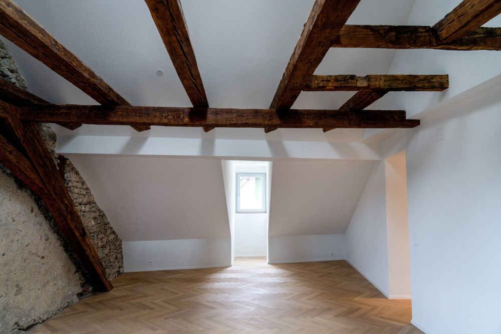 Charmante, kernsanierte 4.5-Zimmer-Dachmaisonettewohnung - Bild 12