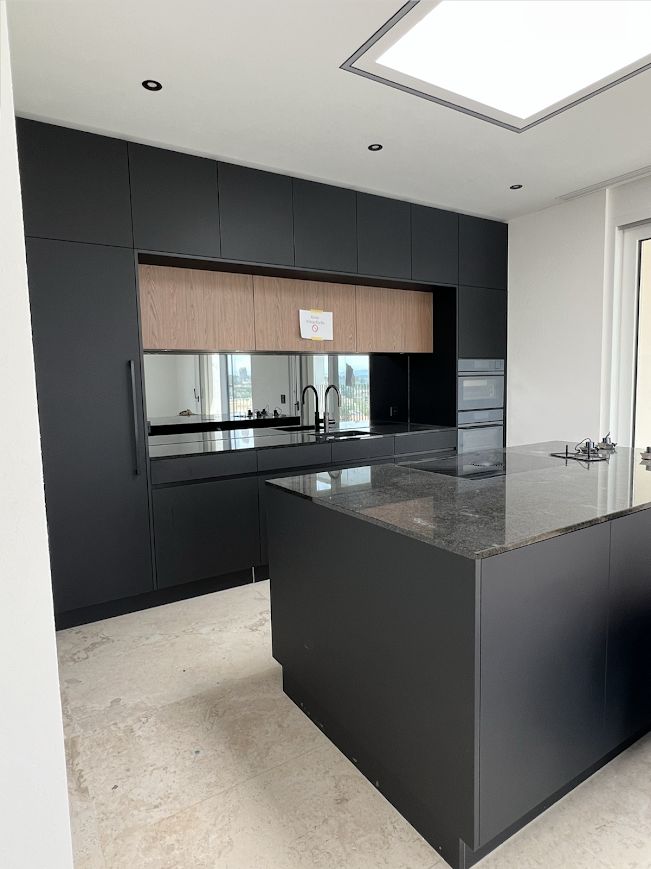 4.5-Zimmerwohnung Attika mit spektakulärer Aussicht - Bild 2
