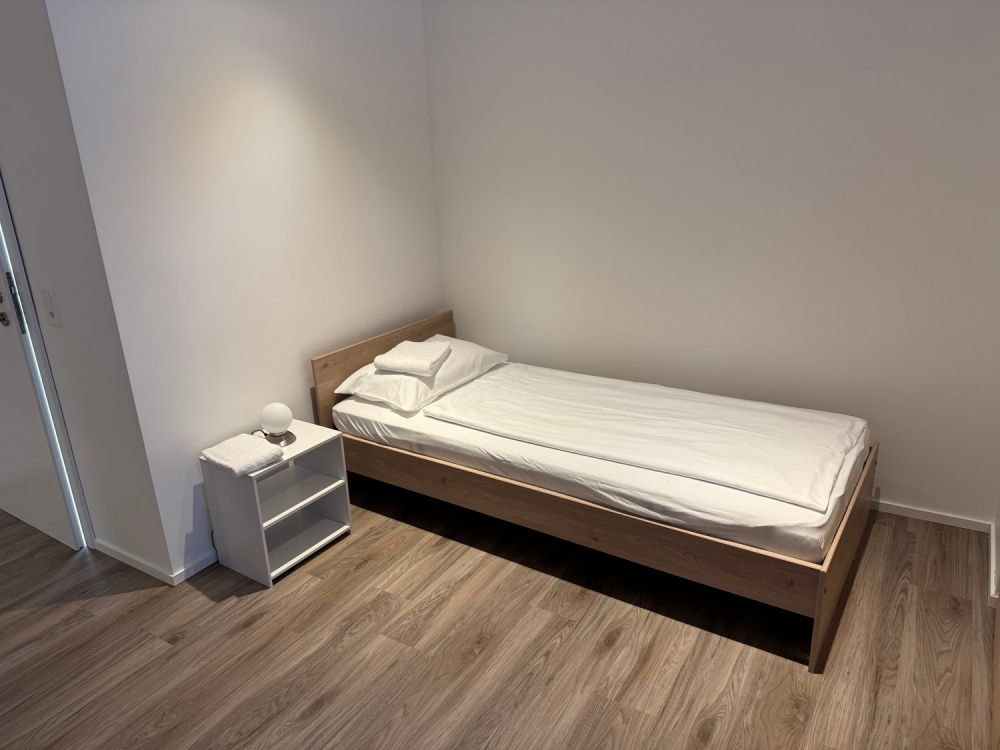 Monolocale arredato moderno a Riazzino – disponibile subito - Bild 6