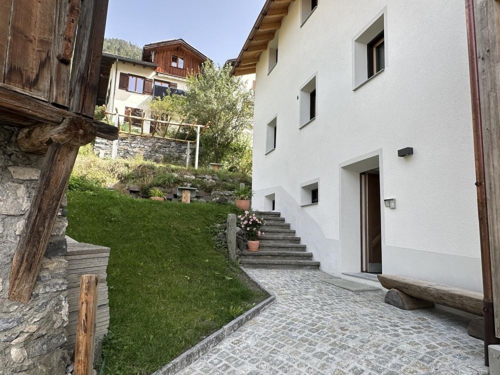 Erstbezug nach Sanierung– 4-Zimmer-Wohnung mit Wintergarten - Bild 12