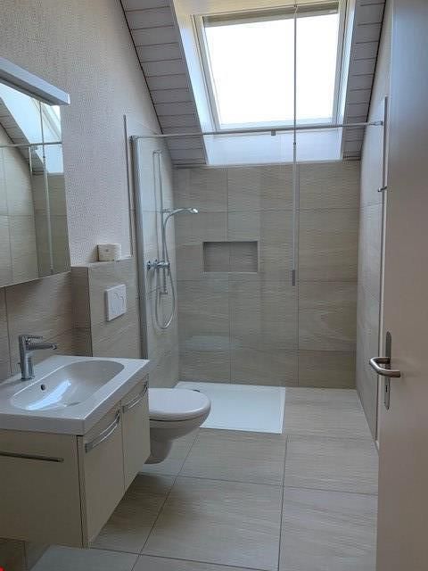 Grossräumige Maisonettewohnung an ruhiger Lage - Bild 6