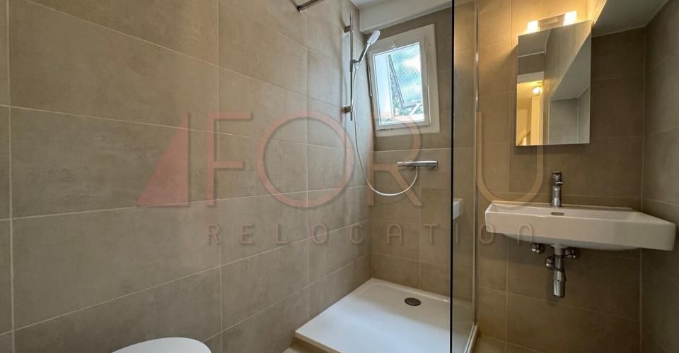 Magnifique maison individuelle rénovée avec grand jardin à Chêne-Bourg - Maison 8 pièces - image - 11