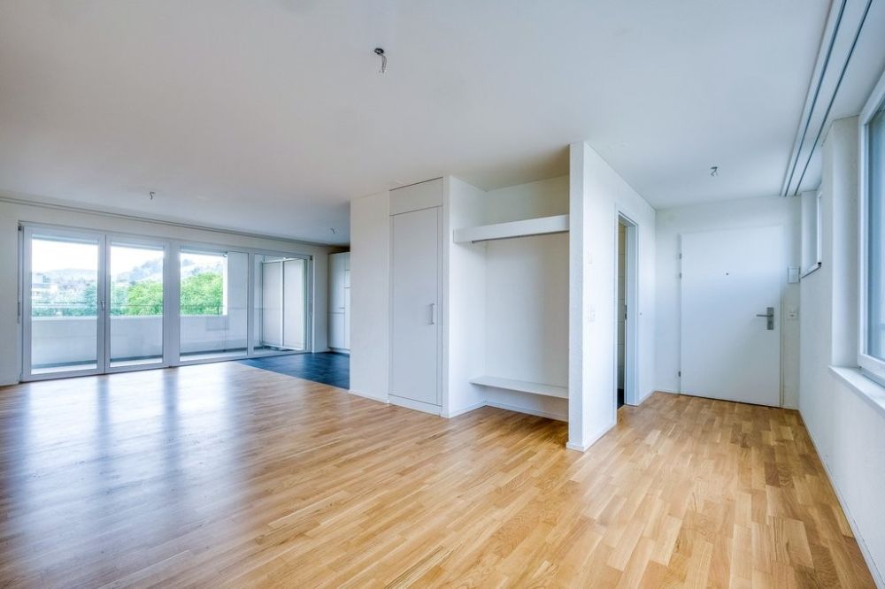 Schöne Neubauwohnung in Lenzburg - Gang