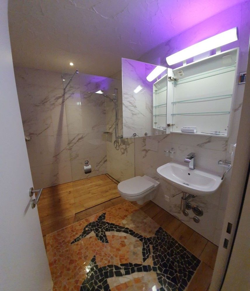 2½- Zimmer- Erdgeschoss Rechts Blau - Bild 8