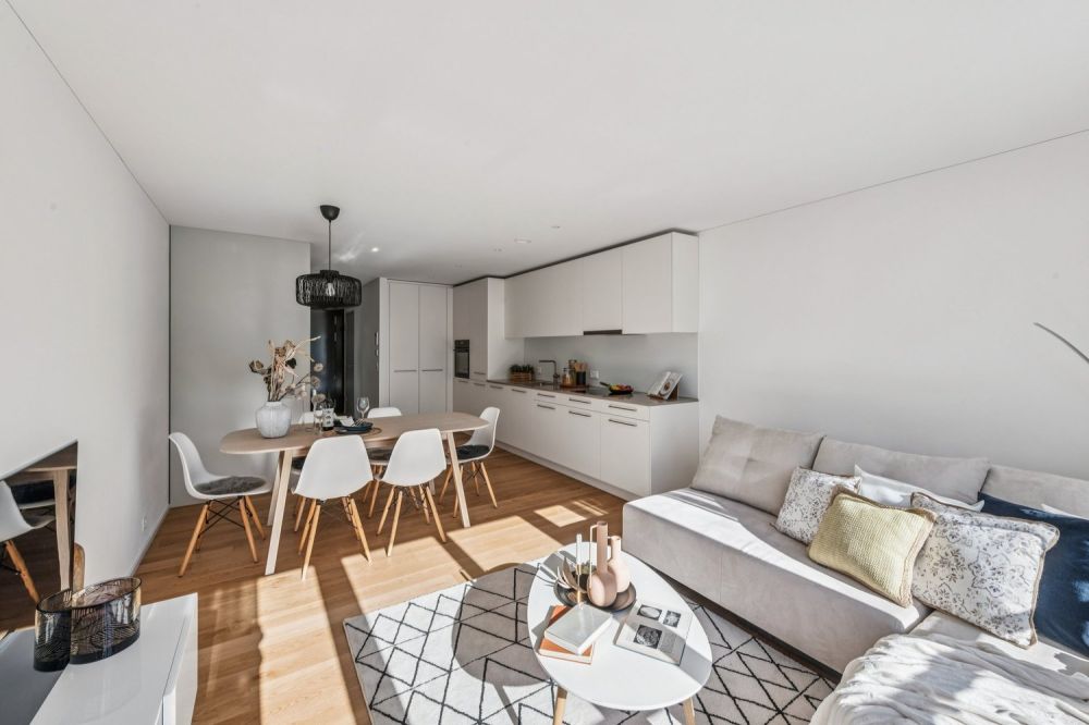 Zwei Ebenen, 33 m² Freiraum – Wohnen mit Charakter mitten in Baden - Bild 2