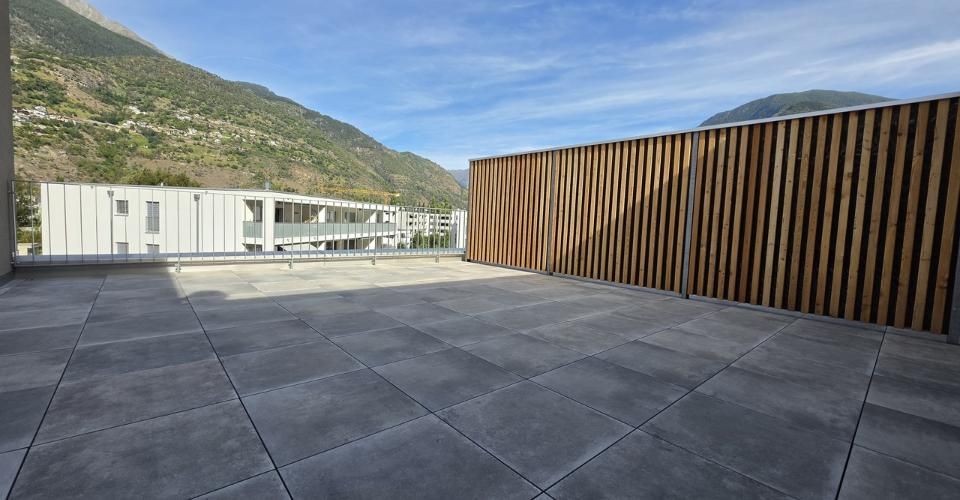 Neubau mit grosser Terrasse! - Attique 2.5 pièces - image - 6