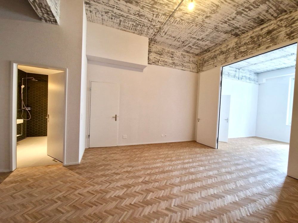Modernes 3-Zimmer-Loft mit Industriecharme und freistehender Badewanne - Bild 6