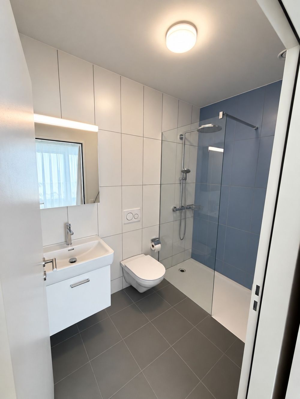 Helle 3.5-Zimmer-Wohnung im 5. OG mit Loggia und Balkon in Kriens - Bild 5