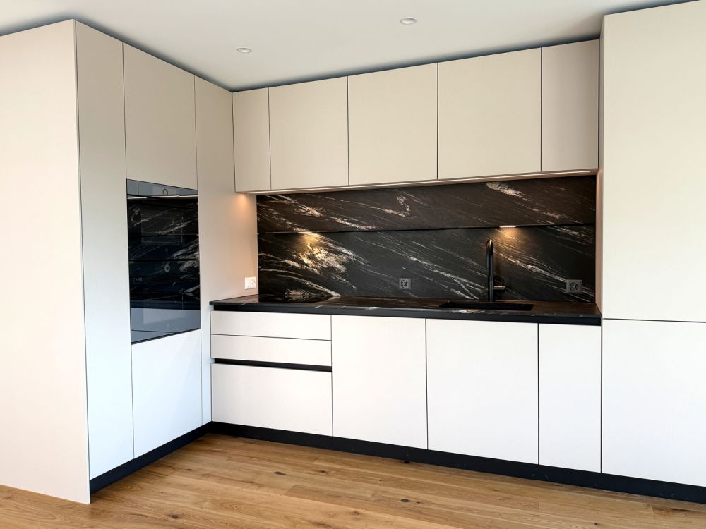 2.5 ZIMMERWOHNUNG 1. OBERGESCHOSS - Küche