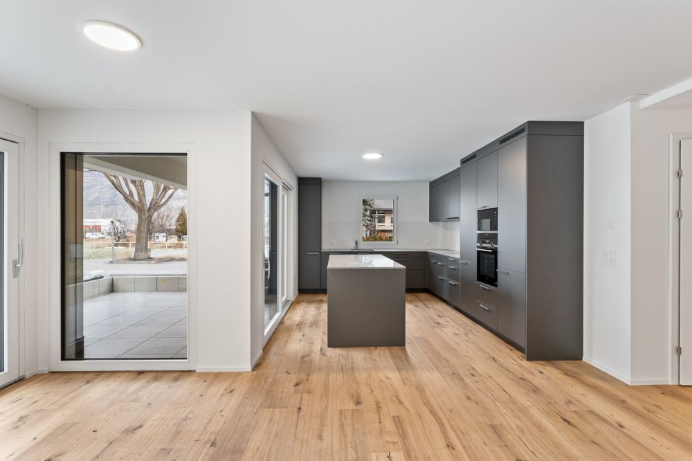 möbiliertes WG Zimmer in 5.5-Z-Gartenwohnung - Neubau - Bild 3