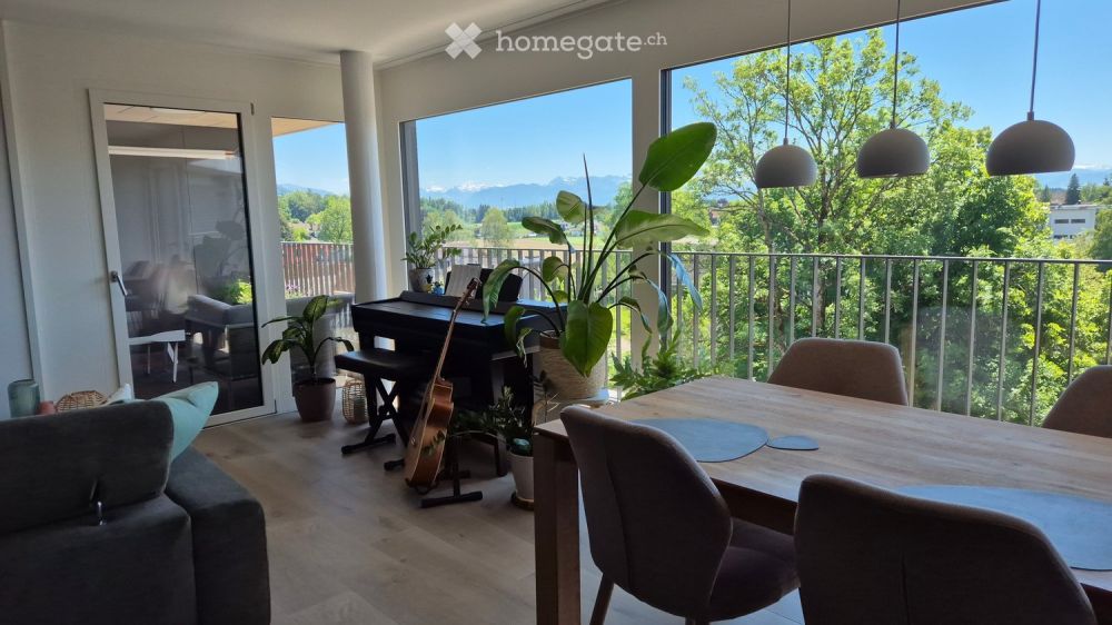 Wohnung im Zentrum mit Bergpanorama - Bild 1