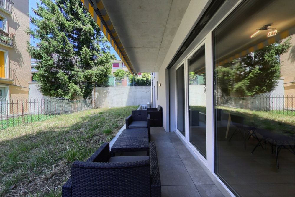 Bright 1 bedroom apartment with terrasse and parking lot, close to green spaces - Bild 2