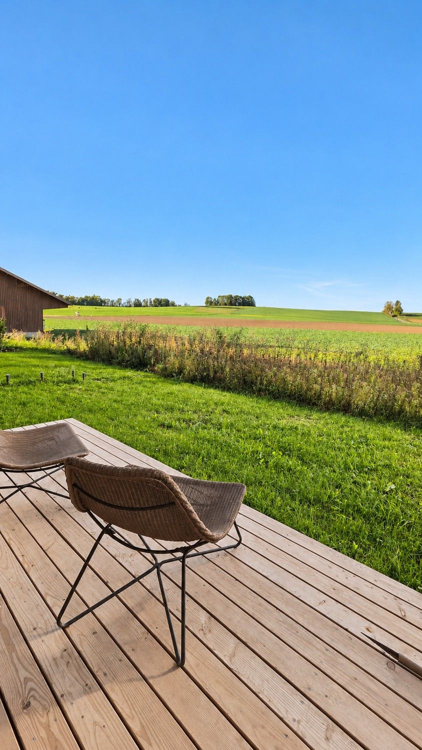 Modernes 6.5-Zimmer-Haus mit Garten und zwei Tiefgaragenplätzen - Bild 12