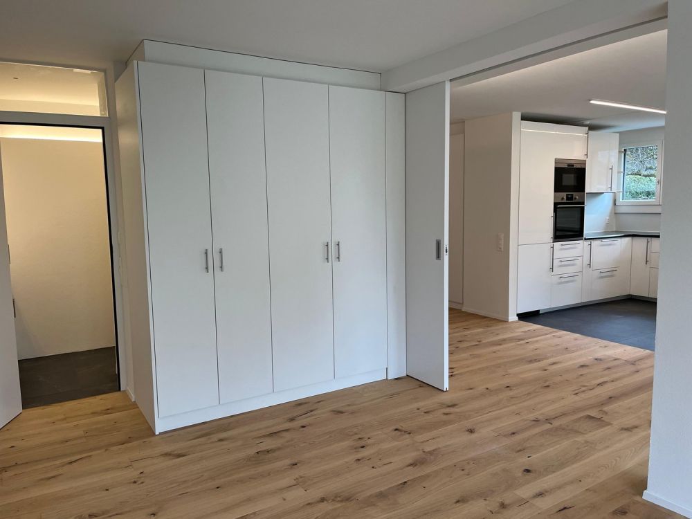 Sehr sonnige, ruhige, teilrenovierte 4.5-Zimmerwohnung - Bild 4