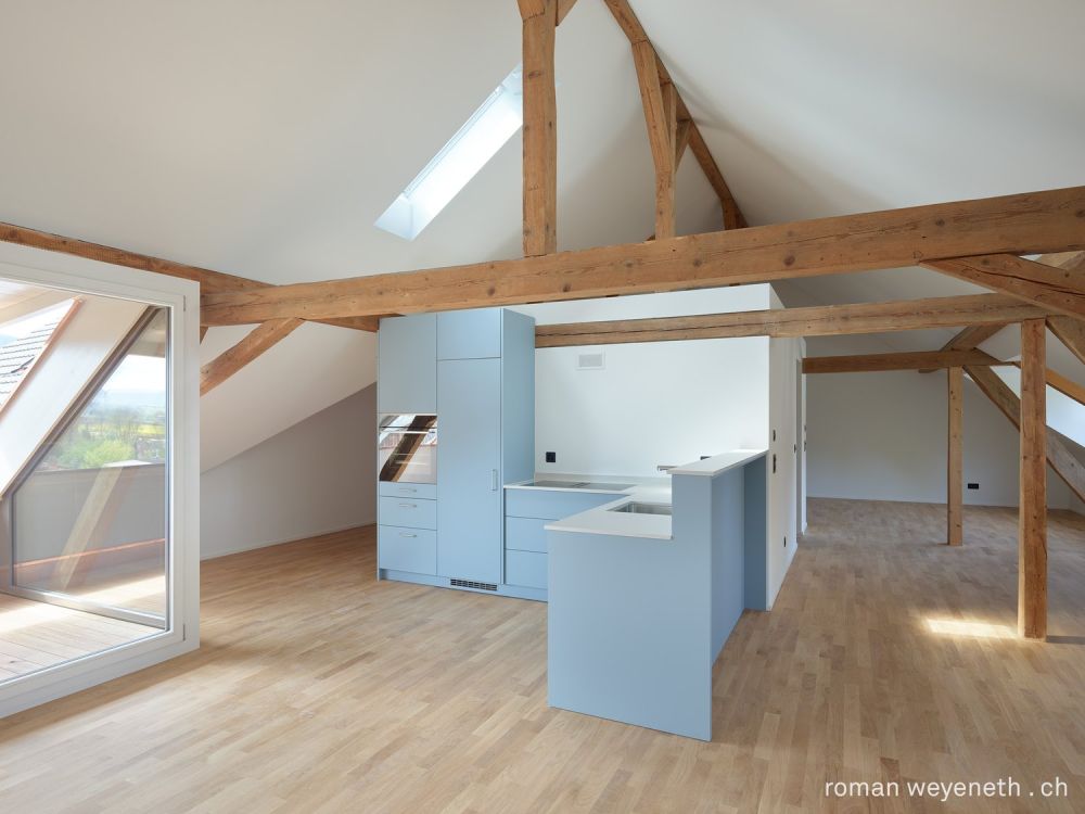 Stilvolles Neubau-Loft mit Balkon - Bild 1