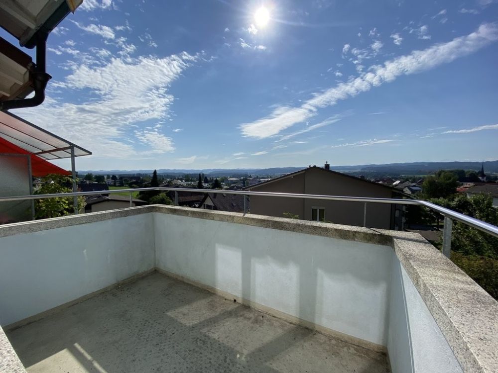 Ihre neue Wohlfühloase mit Weitblick! - Balkon