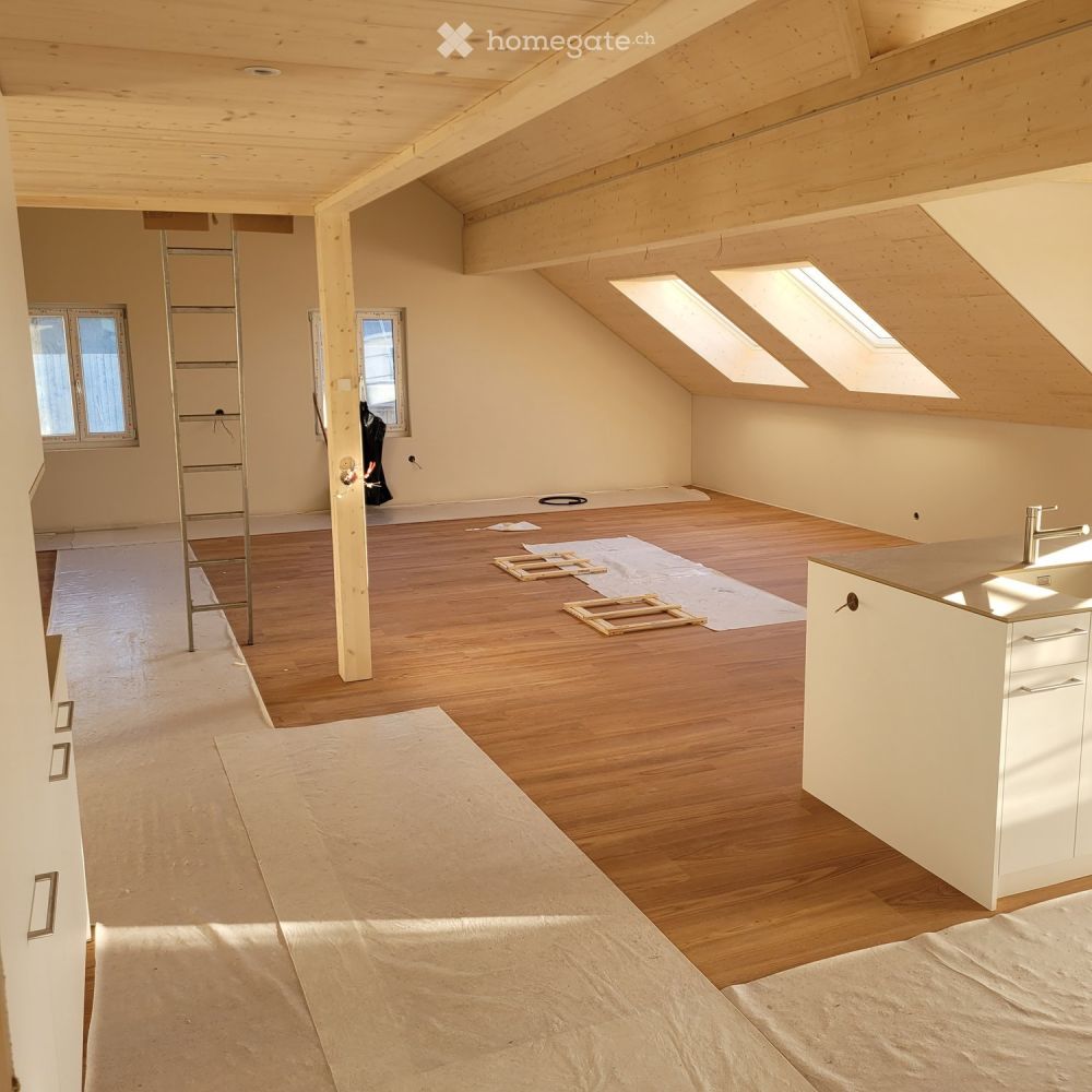 Moderne 3.5-Zimmer-Dachwohnung - Bild 2