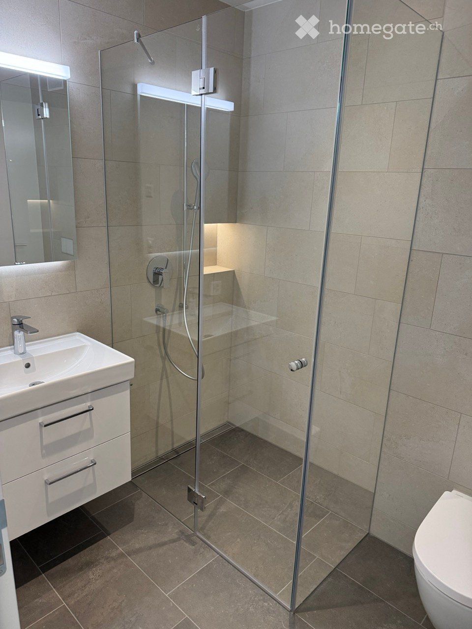 Exklusive 4.5 Zimmer Neubau-Erstwohnung 128m2 im Erdgeschoss, Erstbezug - Bild 8
