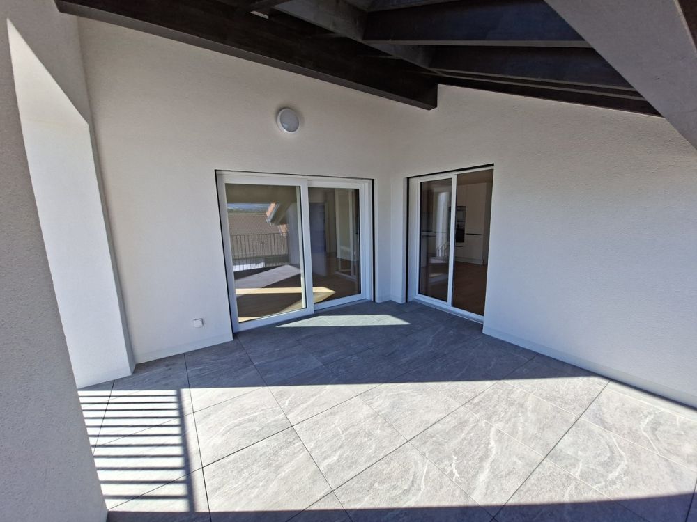 Grand appartement de 4,5 pièces sous les combles et proche de la gare - Bild 10