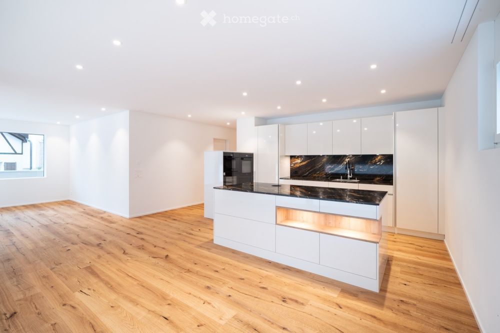 Exklusives Wohnerlebnis mit Mega-Terrasse in Hilfikon - Bild 3