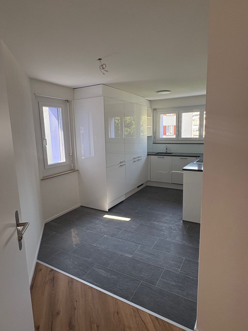 Erstvermietung von mehreren totalsanierten 4.5-Zimmer-Wohnungen an zentraler Lage in Dietikon - Bild 12