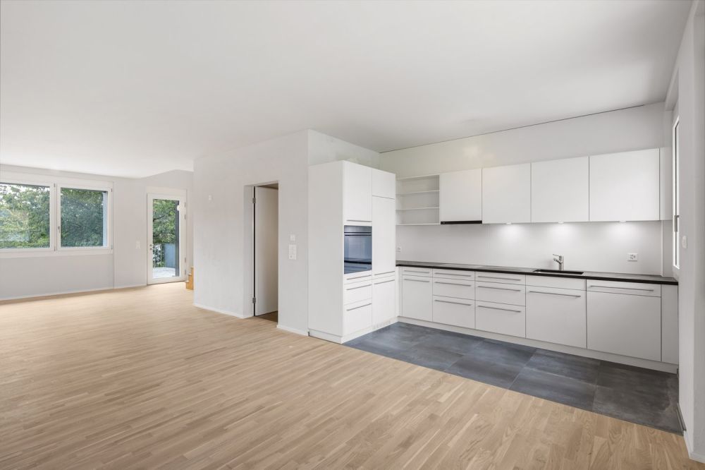 Erstvermietung nach Sanierung - Wohn-/ Essbereich