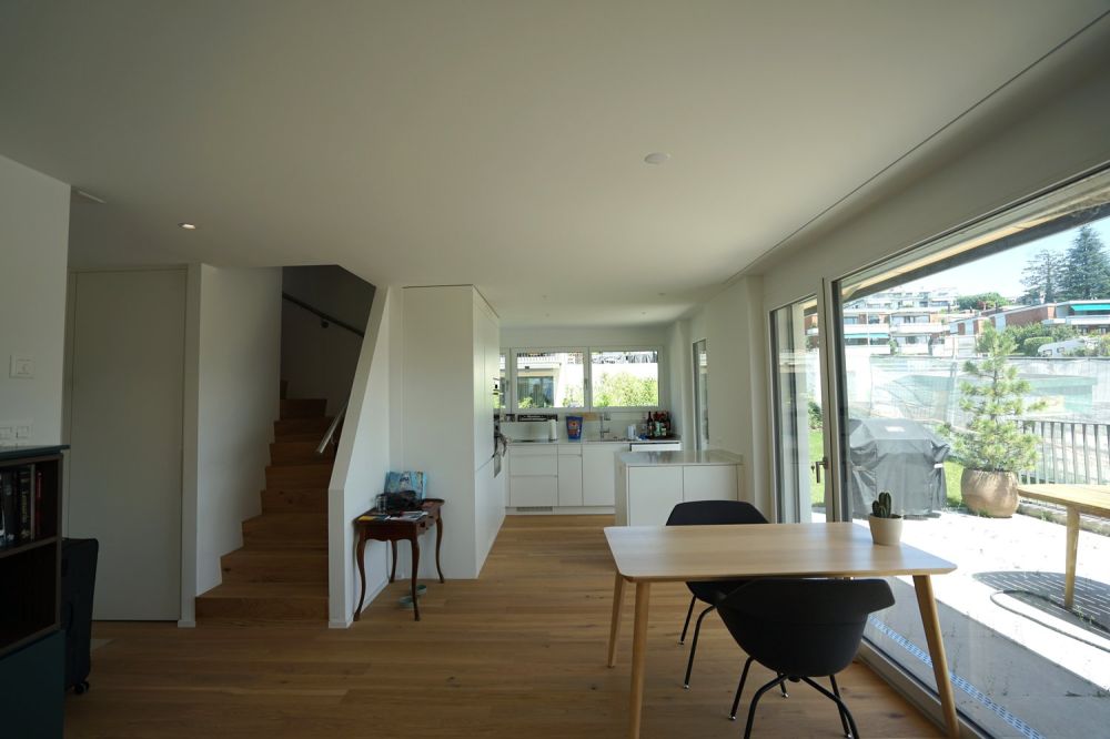 Neubauwohnung mit Gartensitzplatz, zwei Balkonen und traumhafter Seesicht - Bild 10