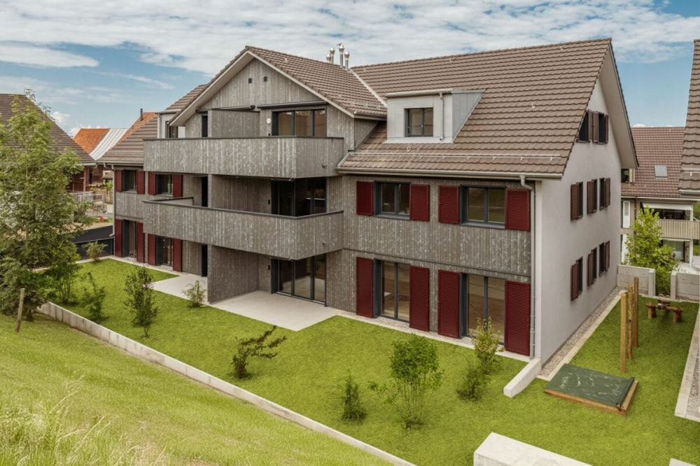 ruhig gelegene 3.5-Zi. Neubau-Dachwohnung mit Blick ins Grüne - Bild 9