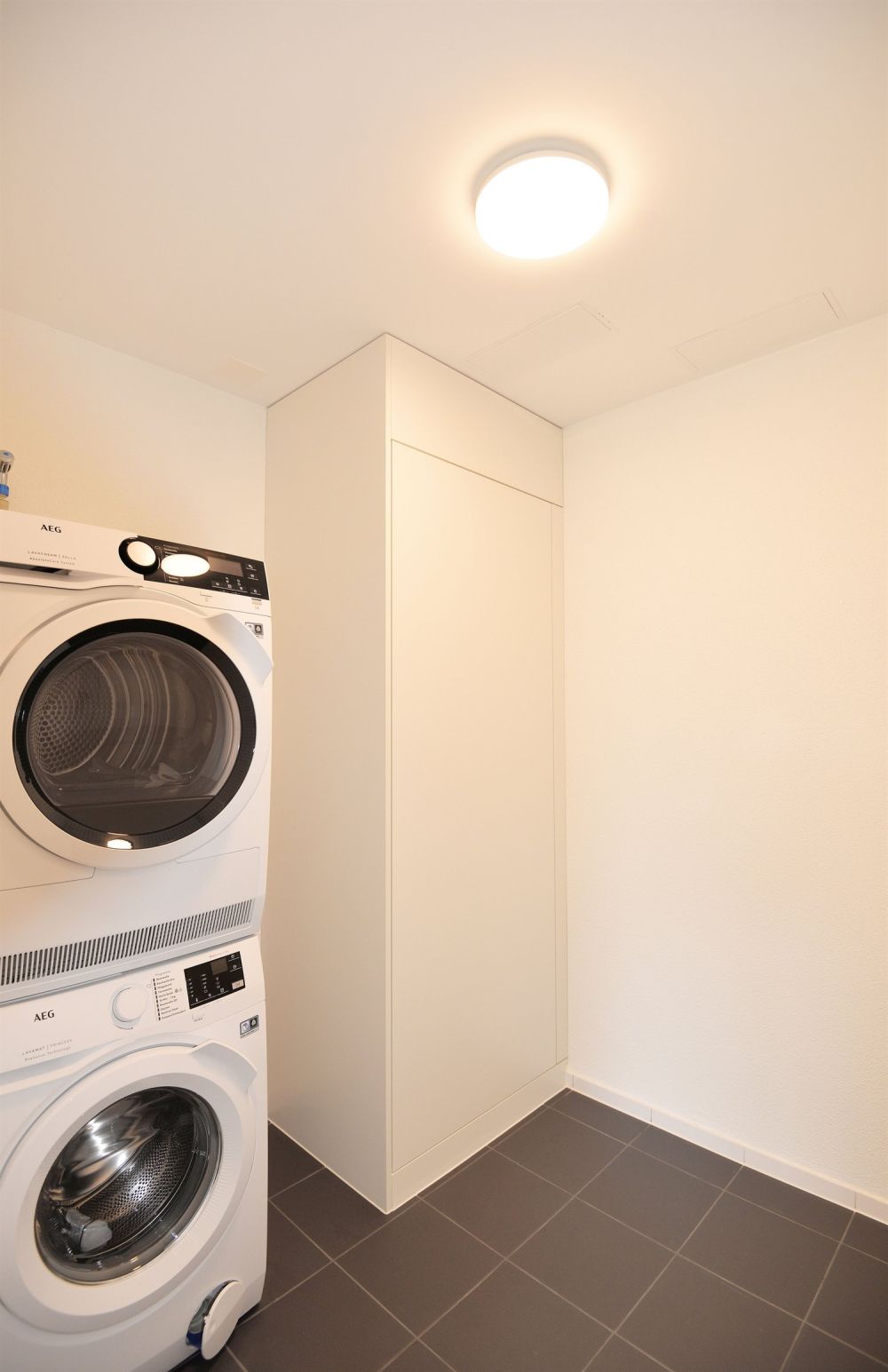 Neubau Ankenbüel: Gemütliche und sonnige Wohnung! - Bild 10